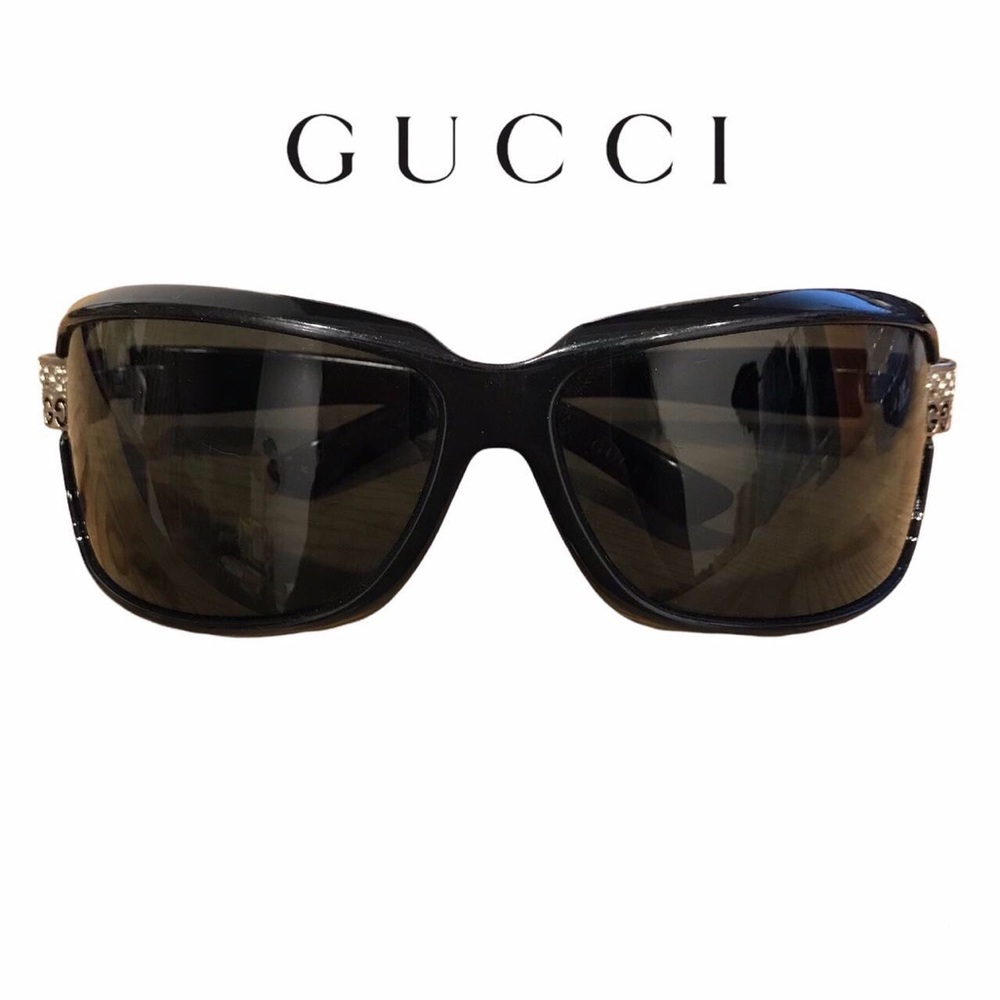 Vintage Gucci gg 2984 wraparound sunglasses from the 90s